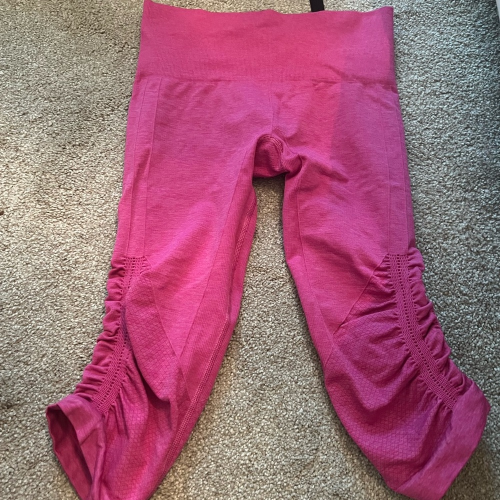 Pink  Lululemon Crop Scrunch Leggings
